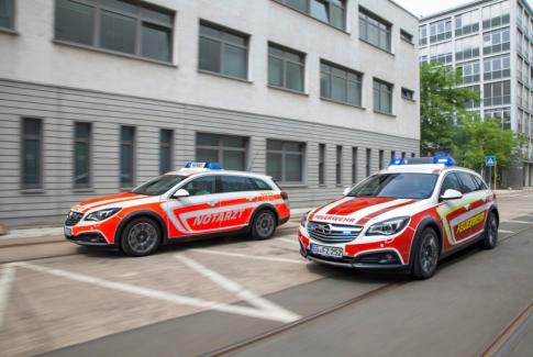 Opel Insignia Country Tourer Ambulance